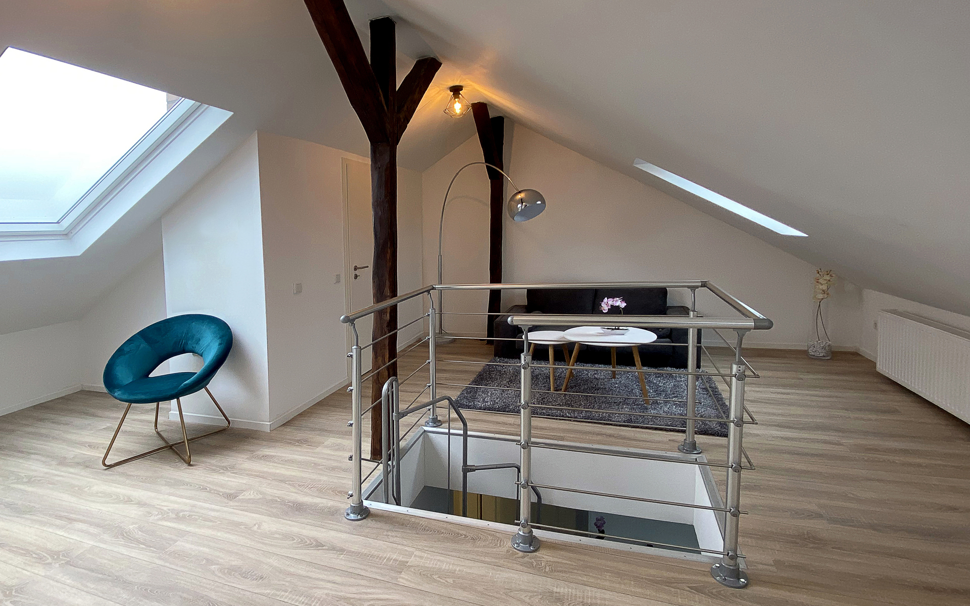 City-Deluxe Maisonette Apartment mit 2 Schlafzimmern (3)